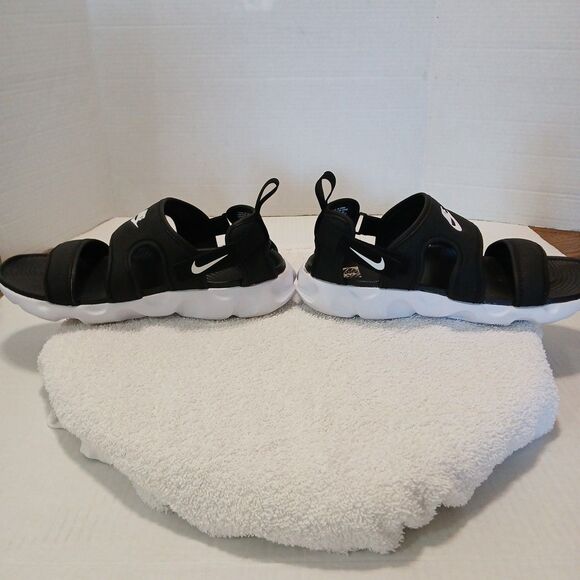 Nike Owaysis Womens Black/White Sandals CK9283-002 Size 8 Adjustable Strap - Picture 2 of 16
